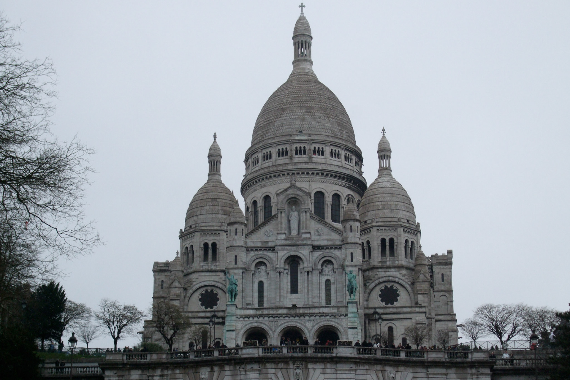 Sacre Coeur benefits from a perch at one of the highest points above Paris. Makes it look more impressive
