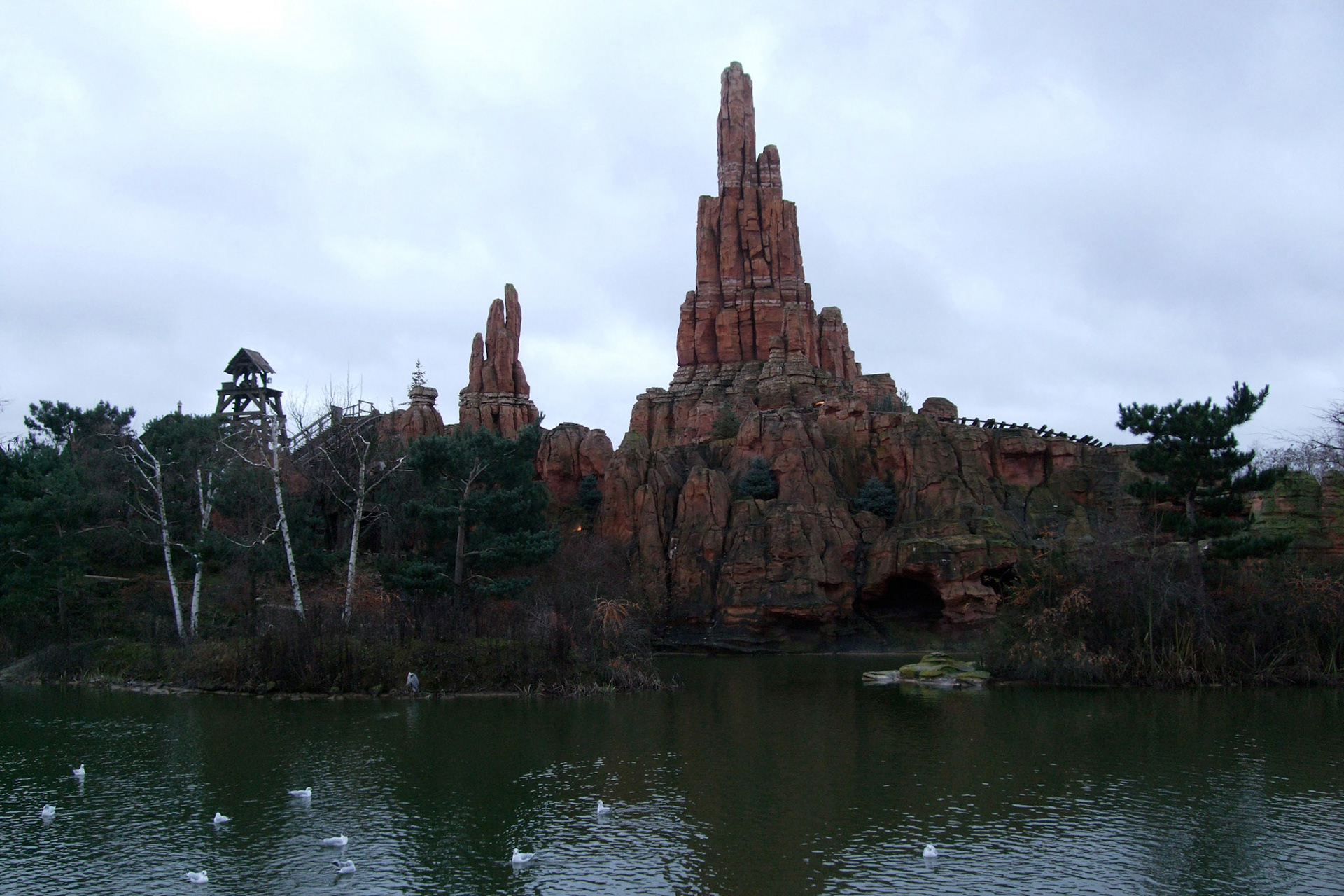 More Disneyland scenery