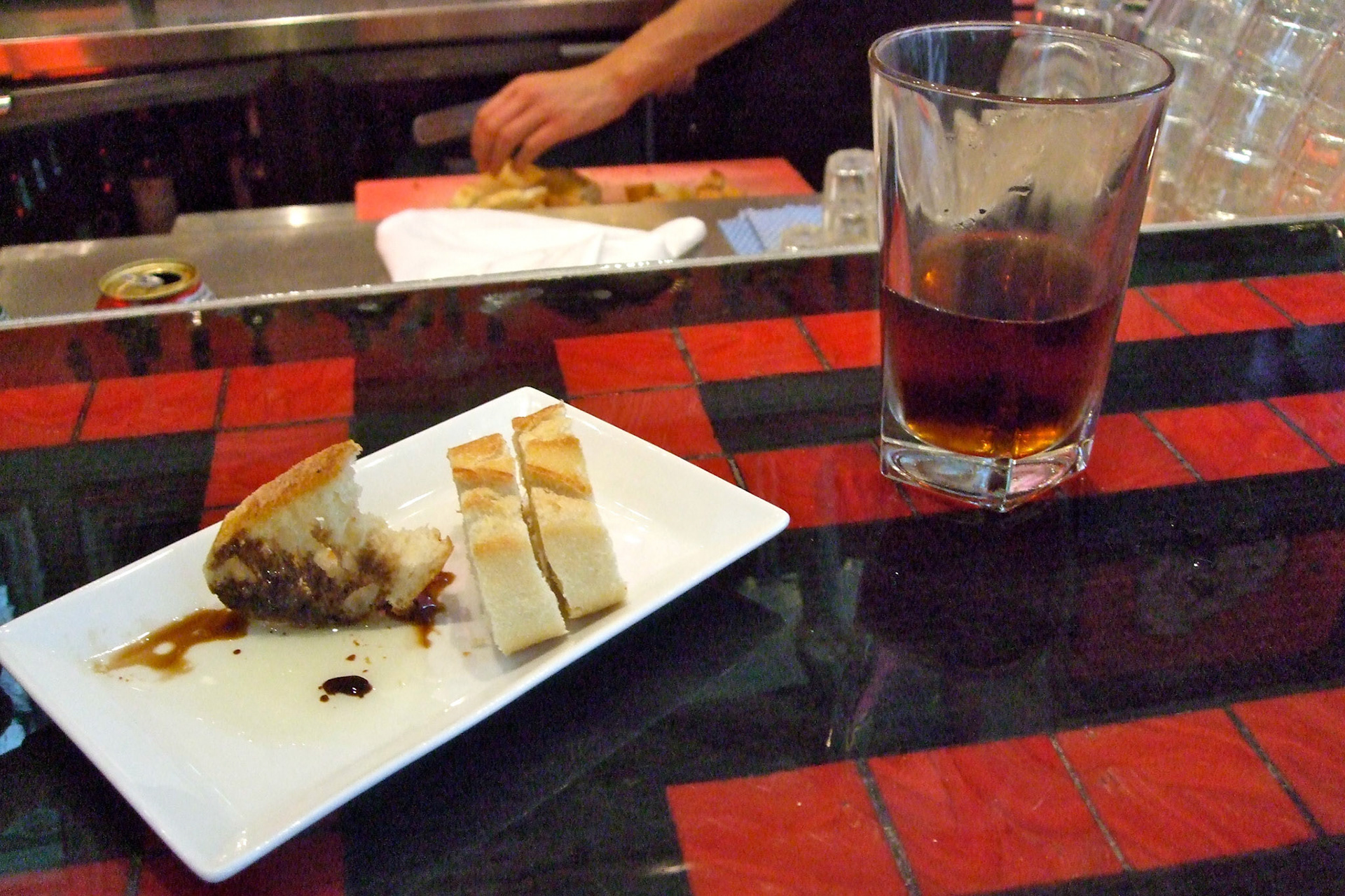 Enjoyed a nice beer, and the chef gave me a few slices of baguette right out of the oven