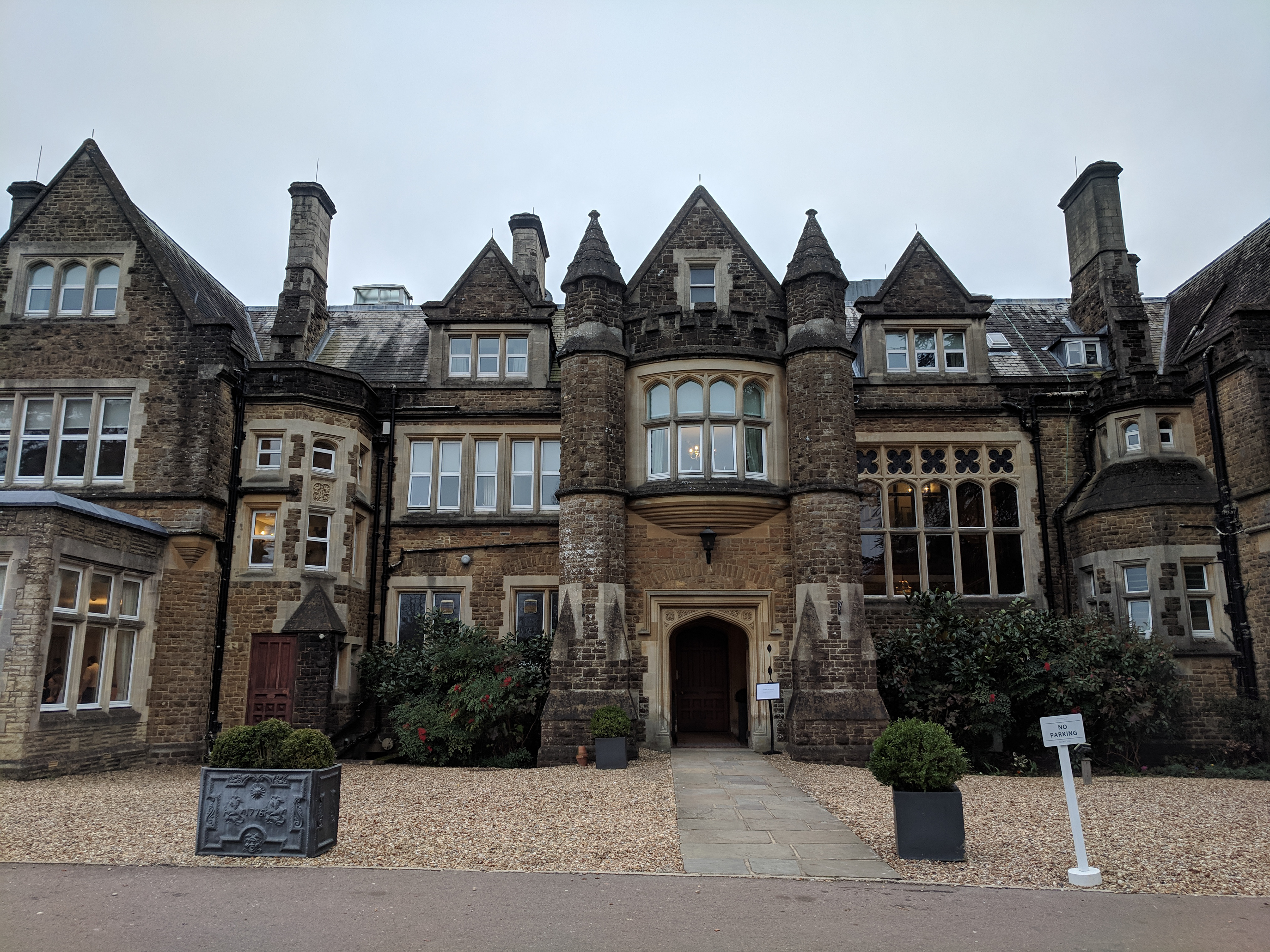 Hartsfield Manor