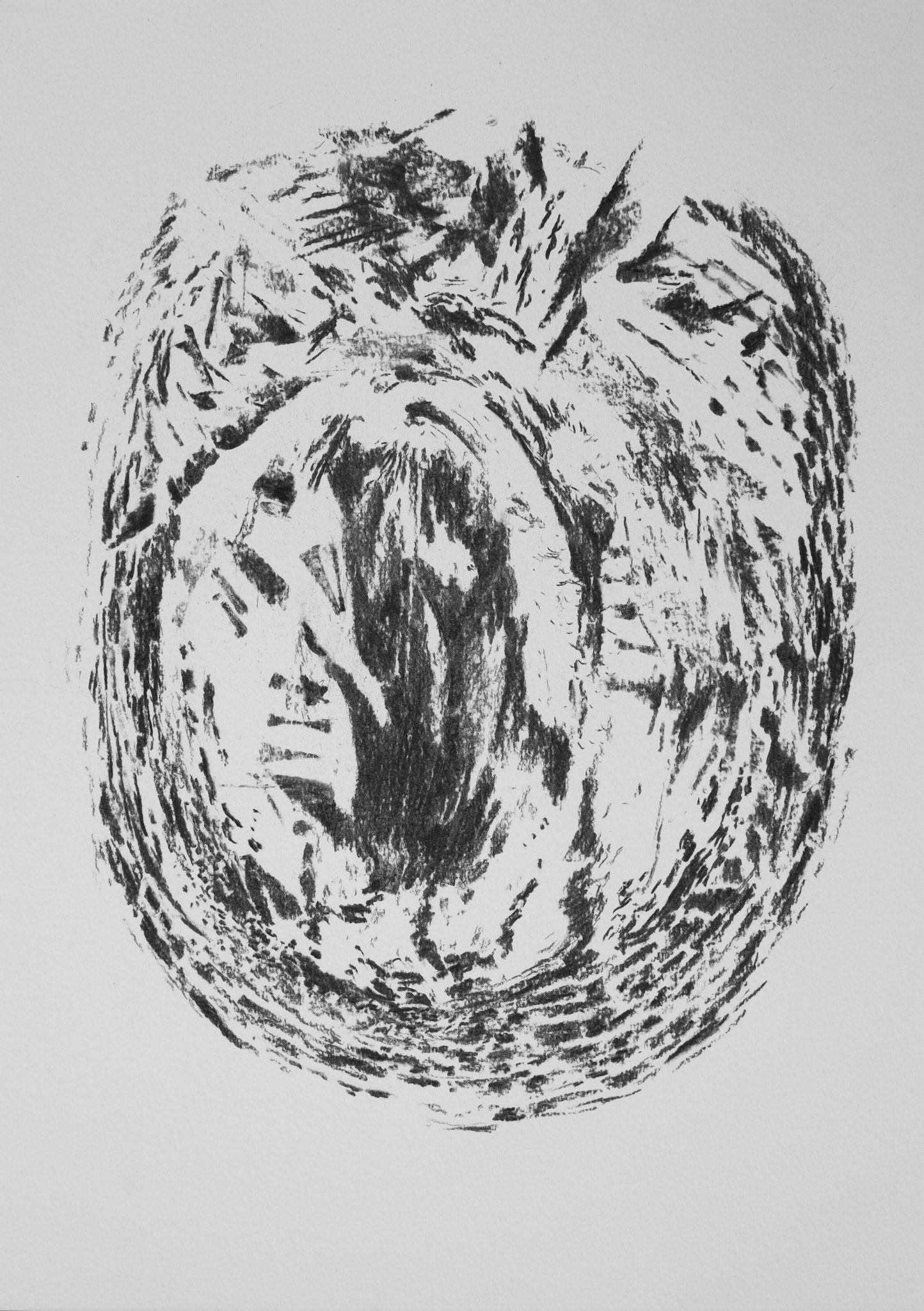 Famille, charcoal on paper, 2021