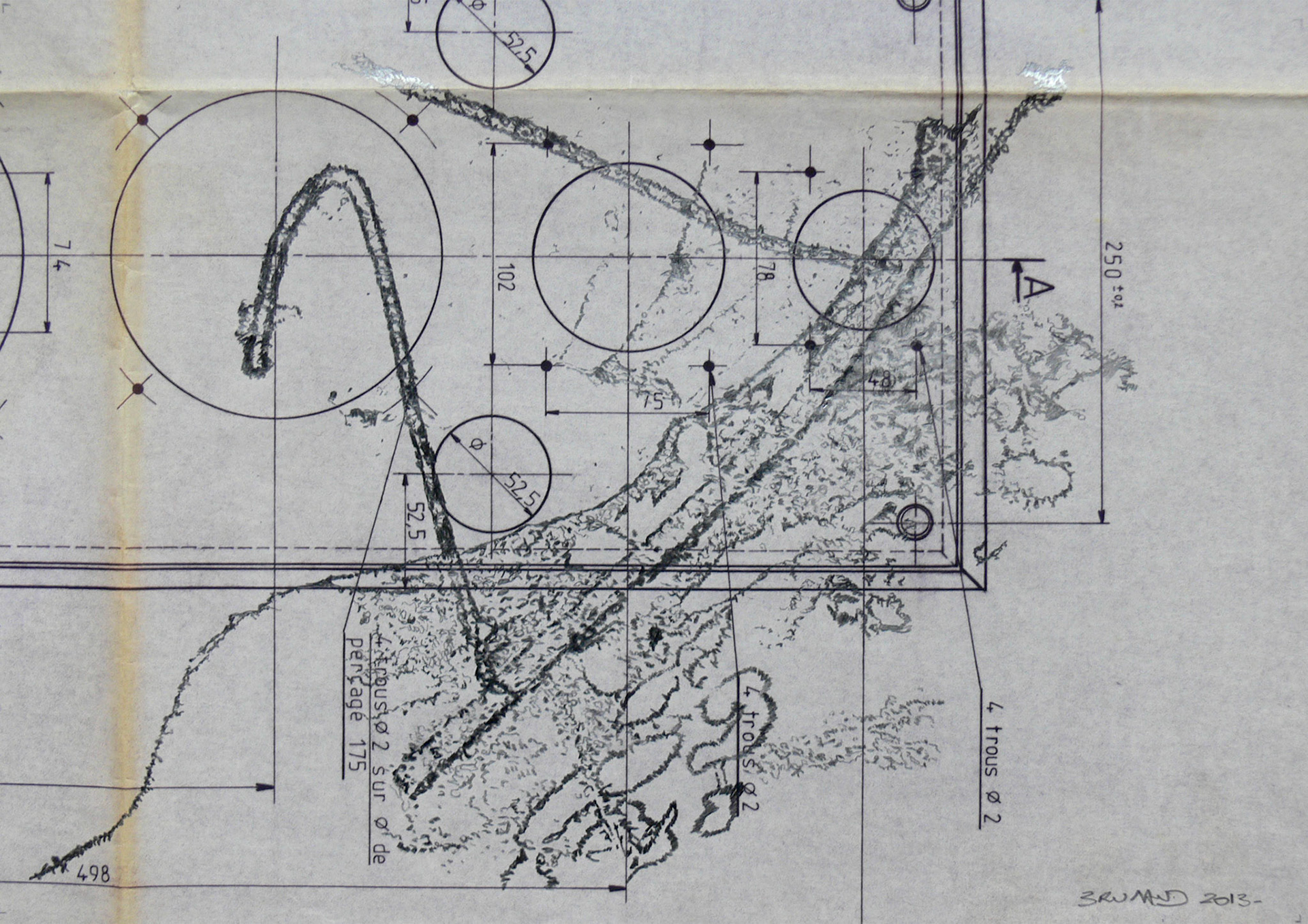 Fragments, graphite sur document trouvé sur le site des Forges, 21x29,7, 2013