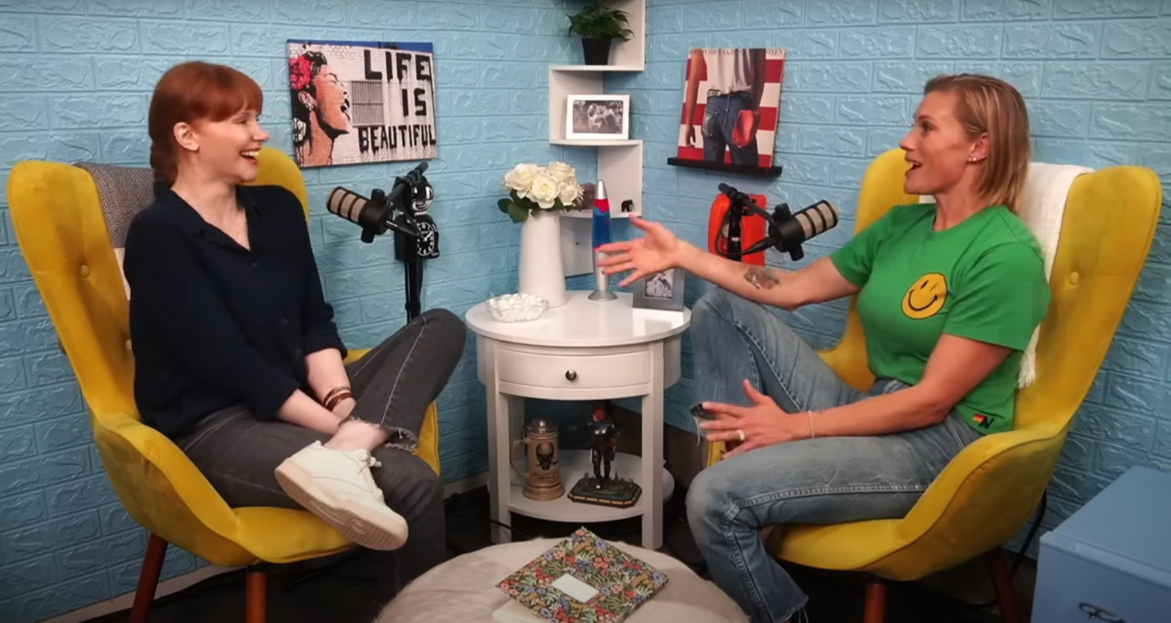 Katee Sackhoff with the Bo-Katan Premier Collection Statue on her Podcast set.