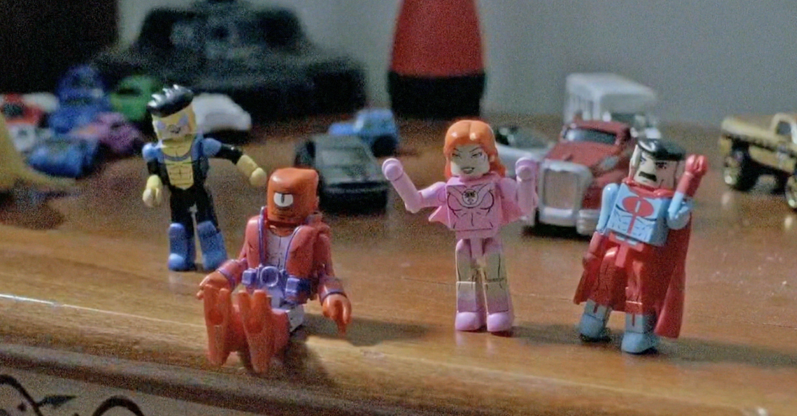 Invincible Minimates on The Walking Dead Season 6, Episode 8