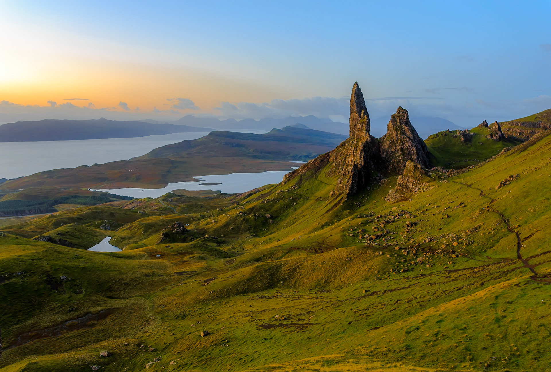 Sunrise – Old Man of Storr