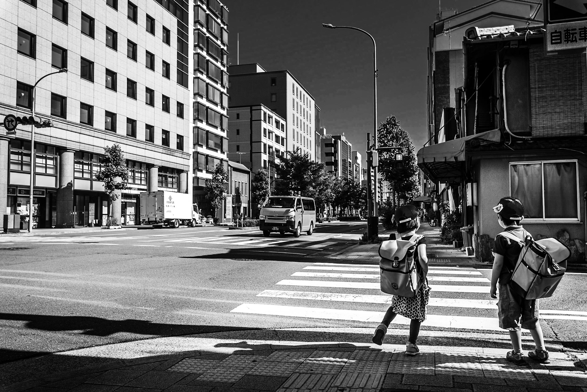 Sur la route de l'école-Clément VIllemont