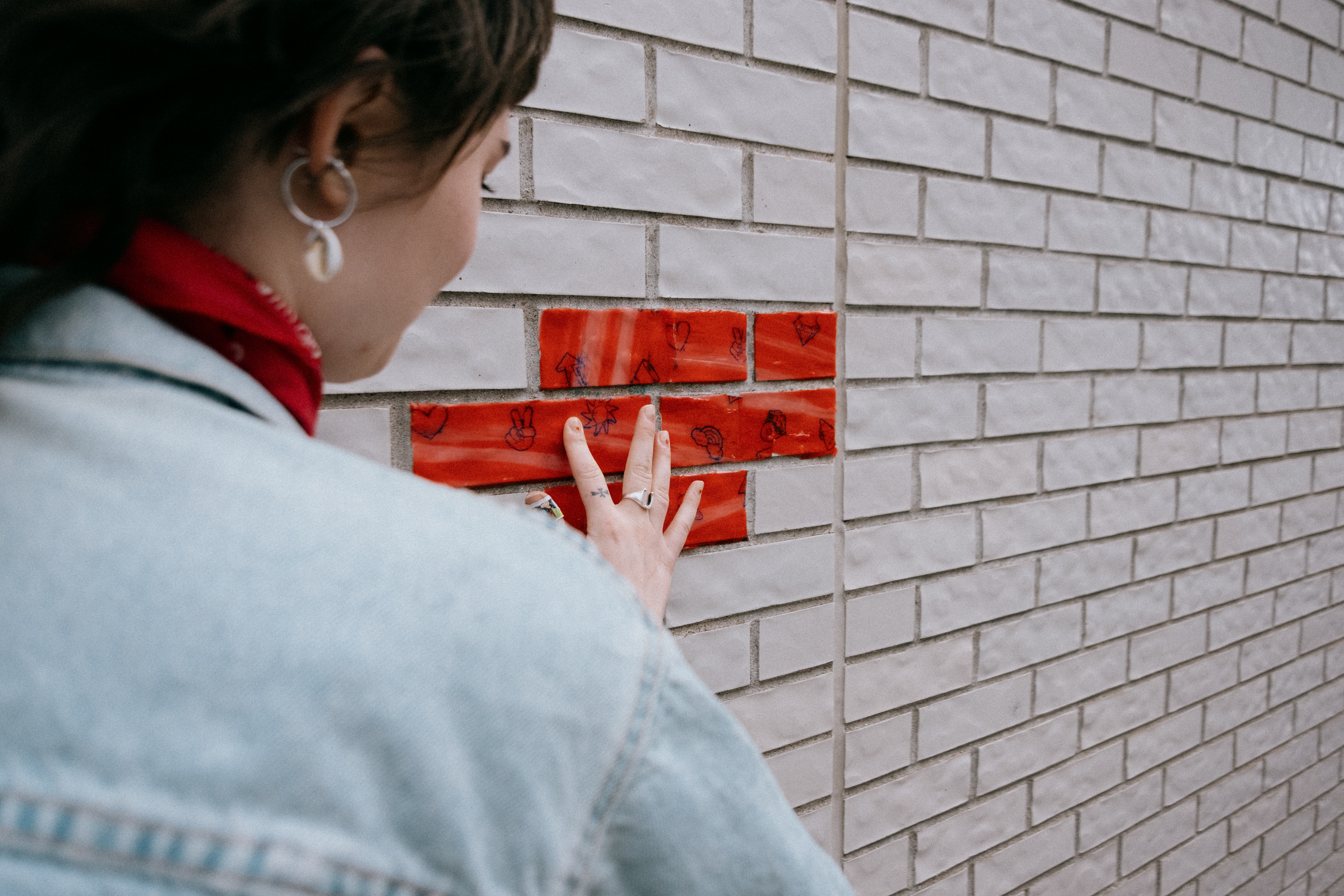 Fruit roll up iteration NO.1, Performance (Fruit Roll-Up, knife, water), 2024