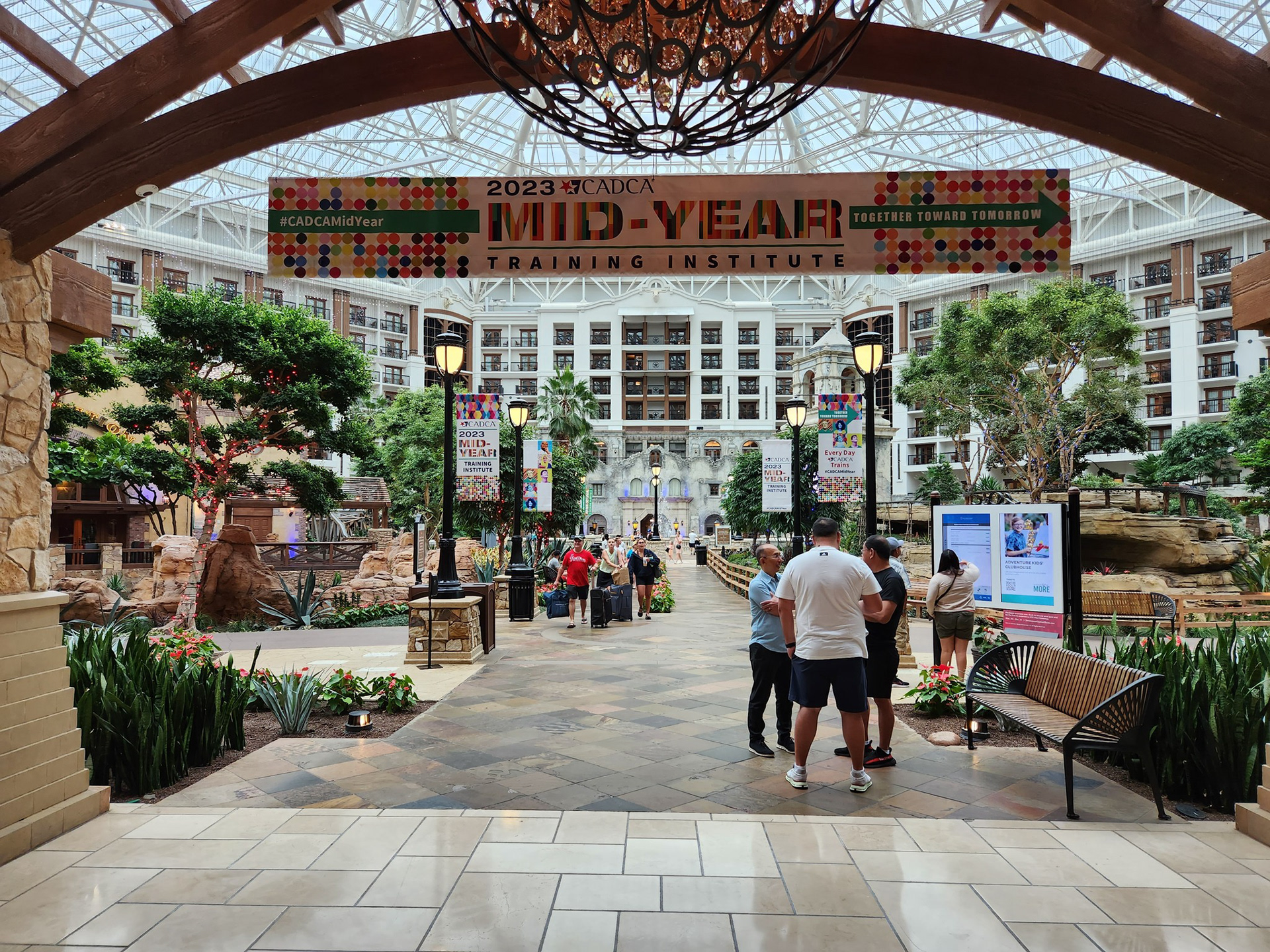 Entry banner