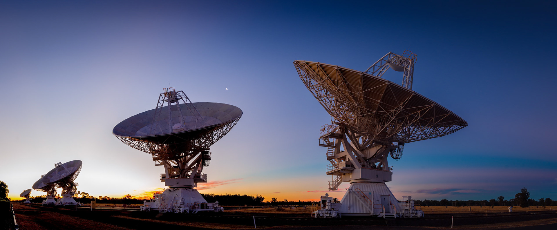 Australia Telescope Compact Array (ATCA) is a radio telescope operated by CSIRO at the Paul Wild Observatory,25km west of the town of Narrabri in NSW, Australia