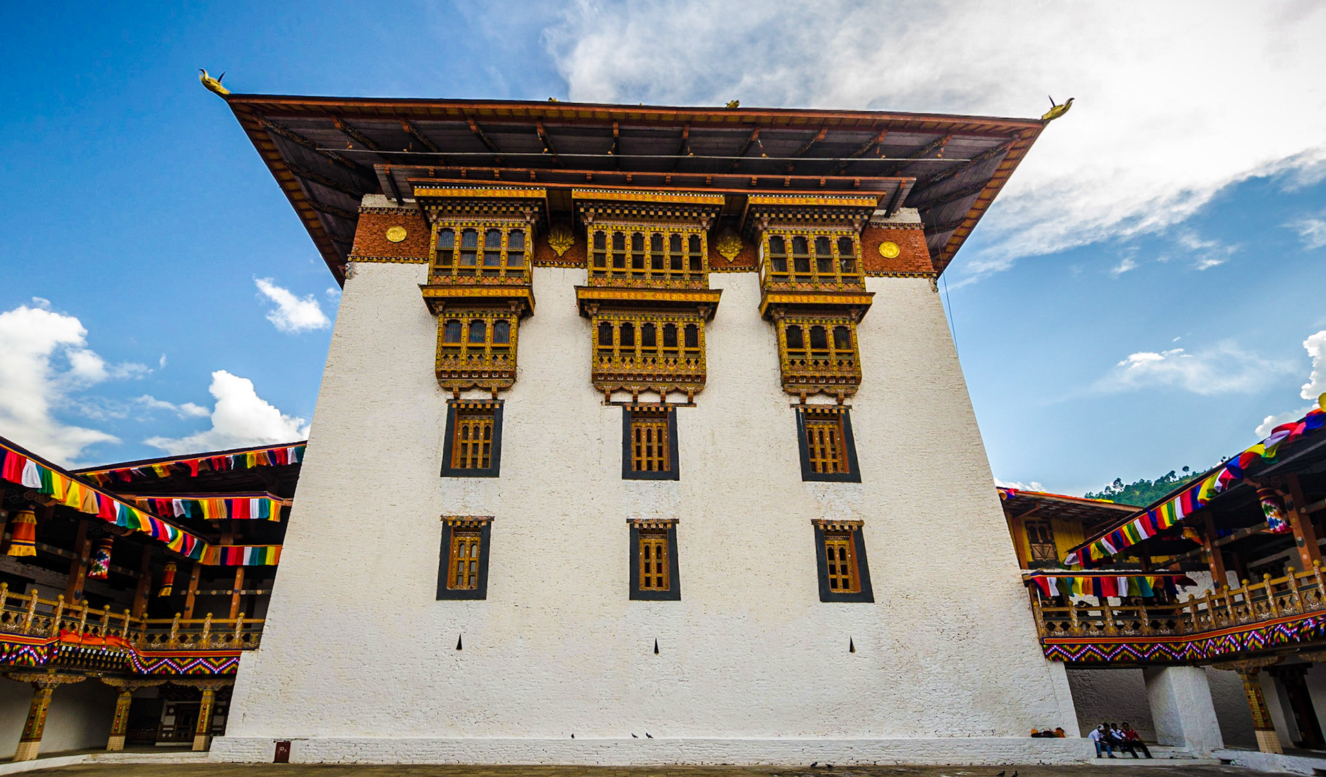 The Punakha Dzong, also known as Pungtang Dechen Photrang Dzong (meaning very awesome dzong "the palace of great happiness), is the administrative centre of Punakha District in Punakha, Bhutan.it is the second oldest and second largest dzong in Bhutan and one of its most majestic structures. Punakha Dzong was the administrative centre and the seat of the Government of Bhutan until 1955, when the capital was moved to Thimphu.