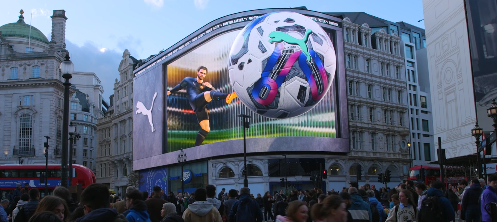 Immersive out-of-home campaign for Puma