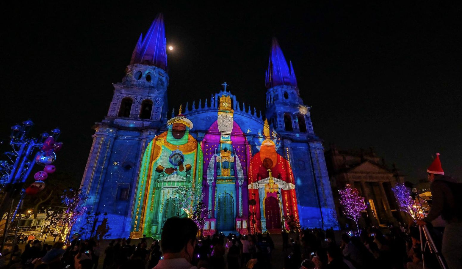 Monumental Christmas Projection
