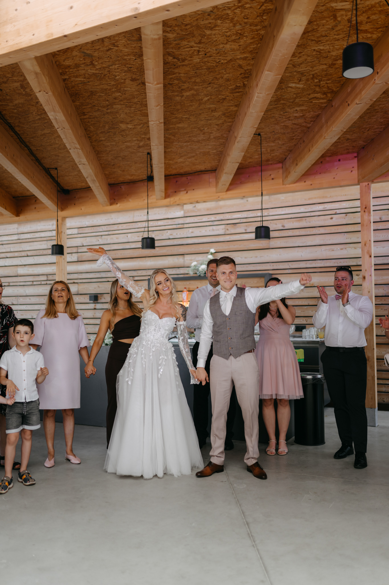 svatba Prachárna, svatba Olomouc, svatební fotografka Olomouc, fotografka Přerov, fotografka Zlín, fotografka Kroměříž, fotografka Brno, fotografka Ostrava, Fotografka uherské hradiště, veronika amber