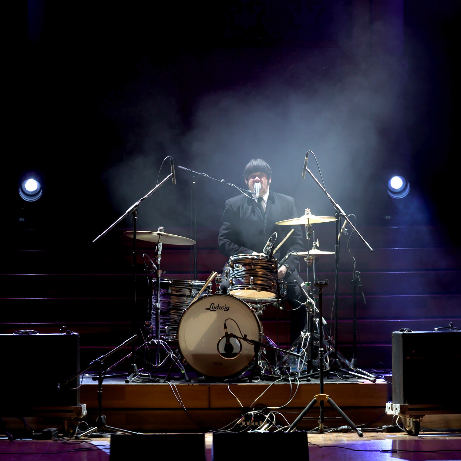 The Mersey Beatles @merseybeatles performing a tribute to “The Beatles” at @palaumusicacat