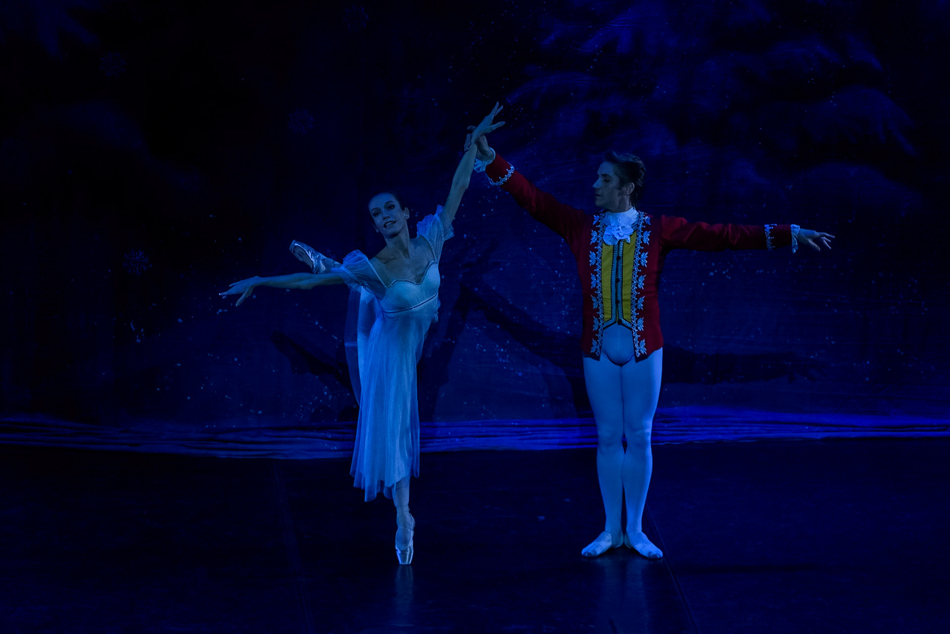Bolshoi Ballet @bolshoi_theatre  performing "The Nutcracker" at @teatrenacional "Teatre Nacional de Catalunya"