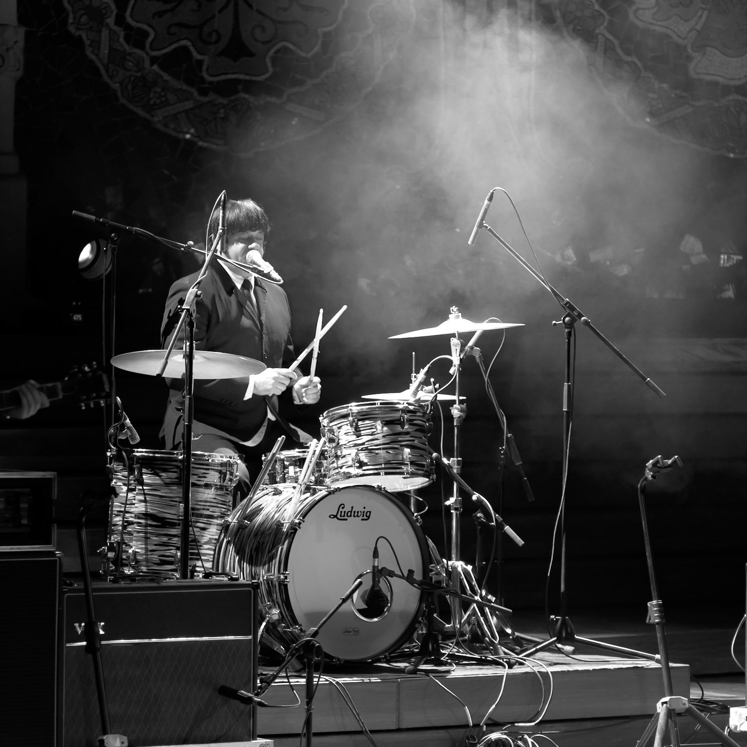 The Mersey Beatles @merseybeatles performing a tribute to “The Beatles” at @palaumusicacat