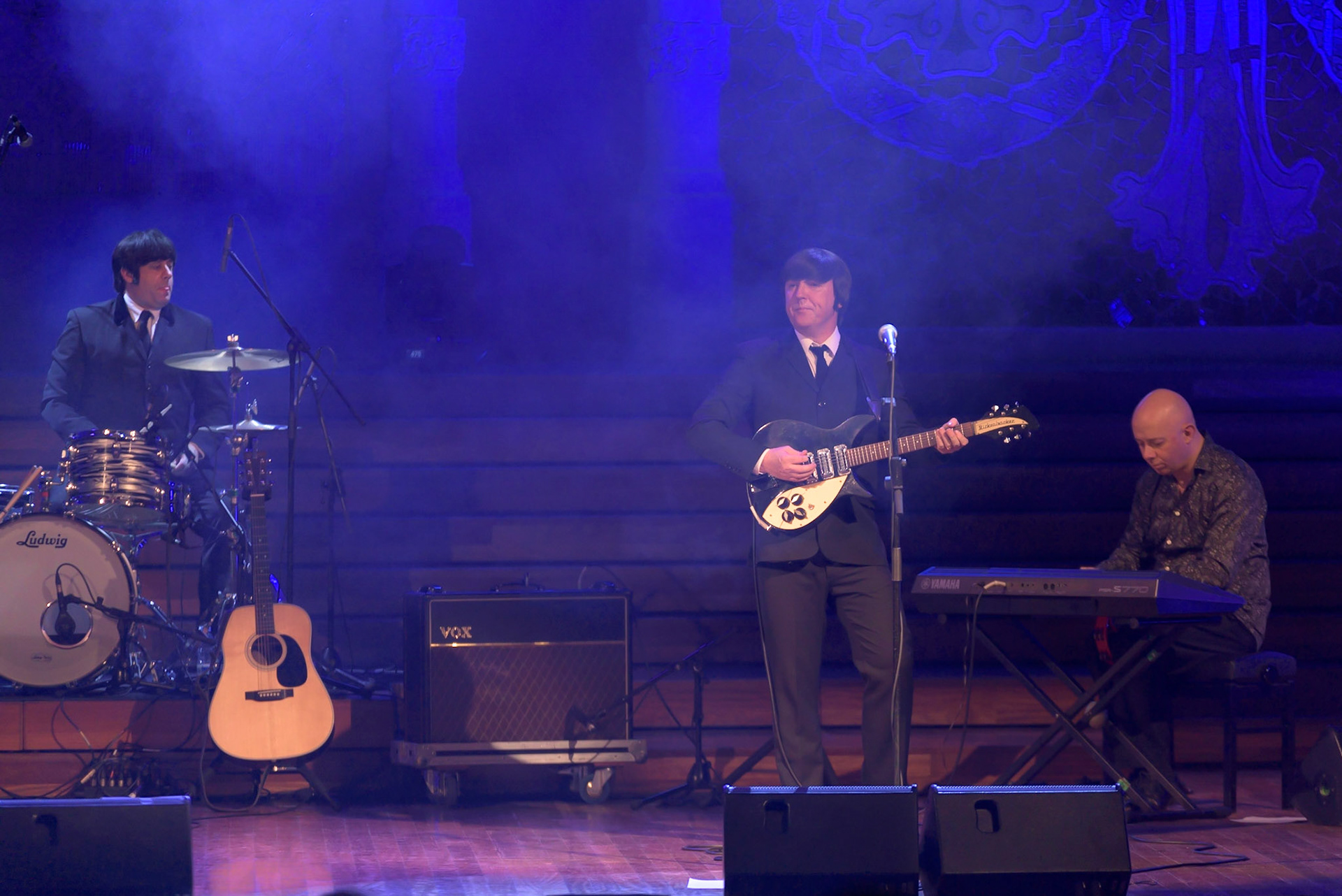 The Mersey Beatles @merseybeatles performing a tribute to “The Beatles” at @palaumusicacat