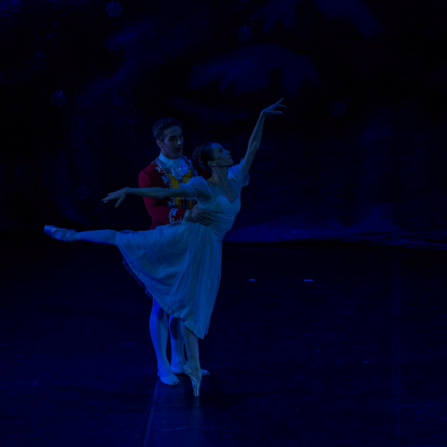 Bolshoi Ballet @bolshoi_theatre  performing "The Nutcracker" at @teatrenacional "Teatre Nacional de Catalunya"