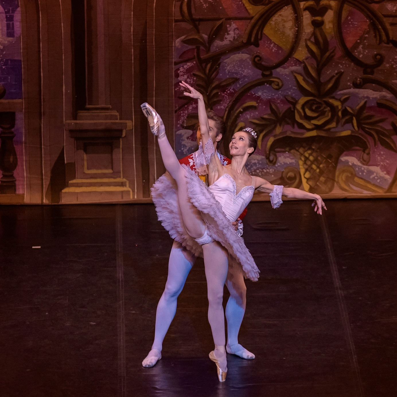 Bolshoi Ballet @bolshoi_theatre  performing "The Nutcracker" at @teatrenacional "Teatre Nacional de Catalunya"