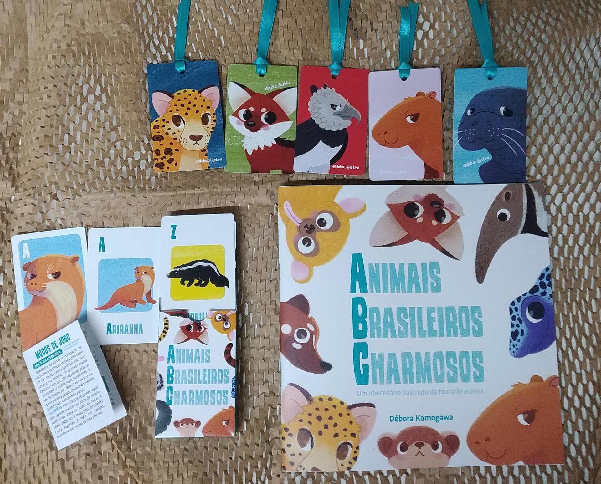 Livro ilustrado e baralho para jogo da memória e jogo do mico