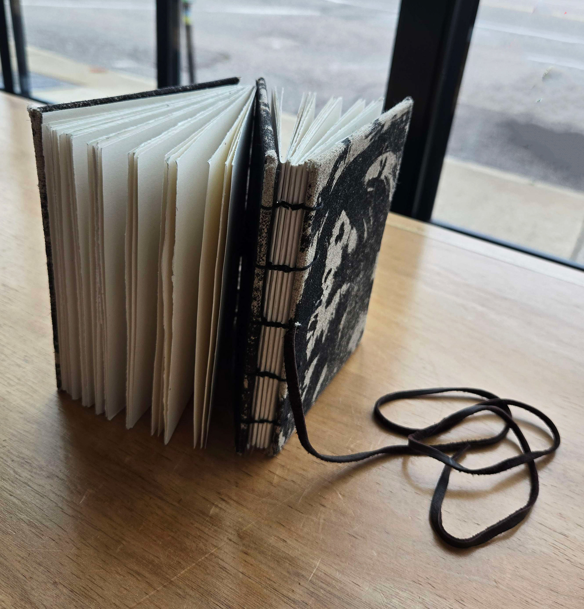 spine and foredge