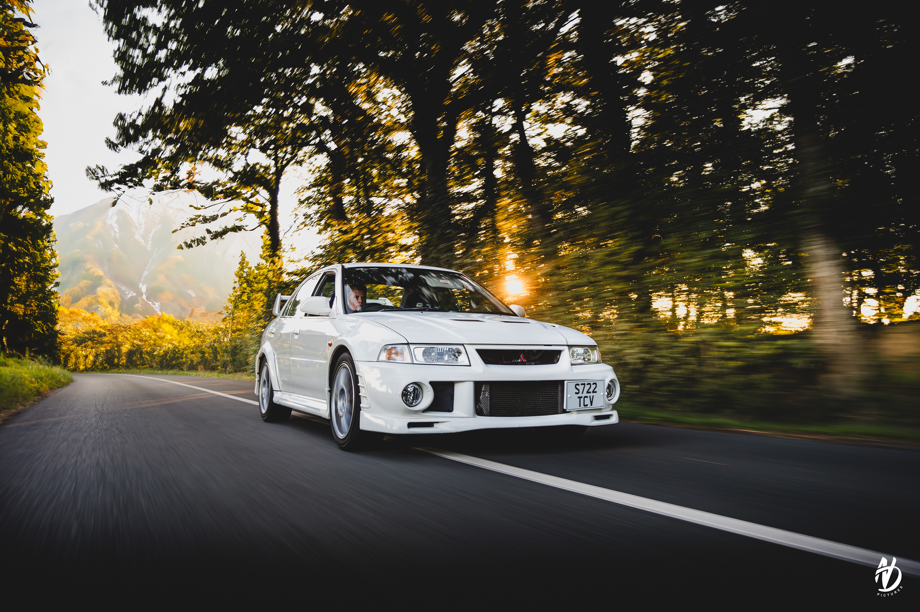 Automobile