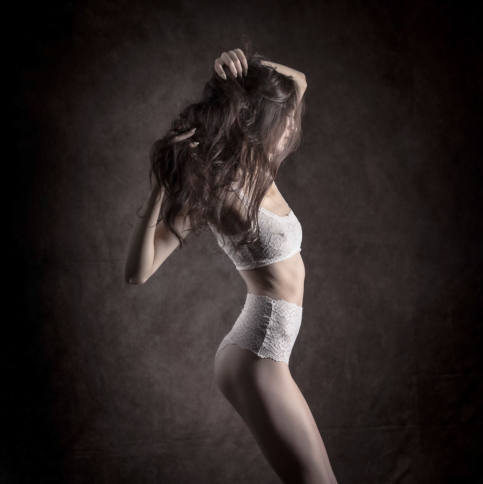 Model: Karina