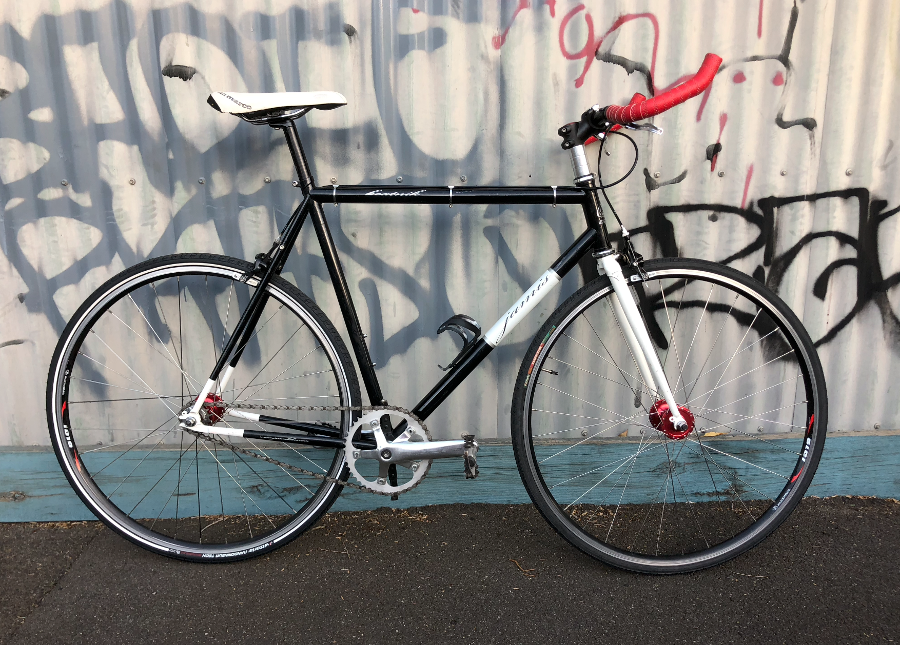 Jamis - lent out, neglected and now back and running