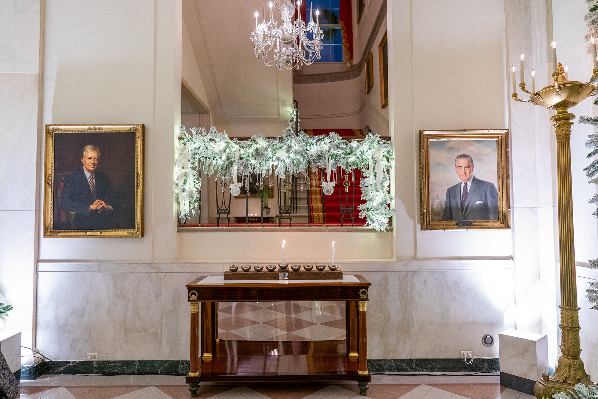 Official White House Photo by Oliver Contreras. Photo is property of White House Photo Office.