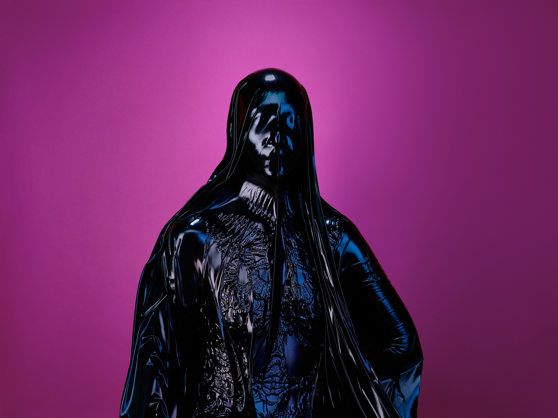 Still life photography, Palast photographie, Rise, ephemeral sculpture recalling bas reliefs from classical sculpture, black on violet background , Paris, France