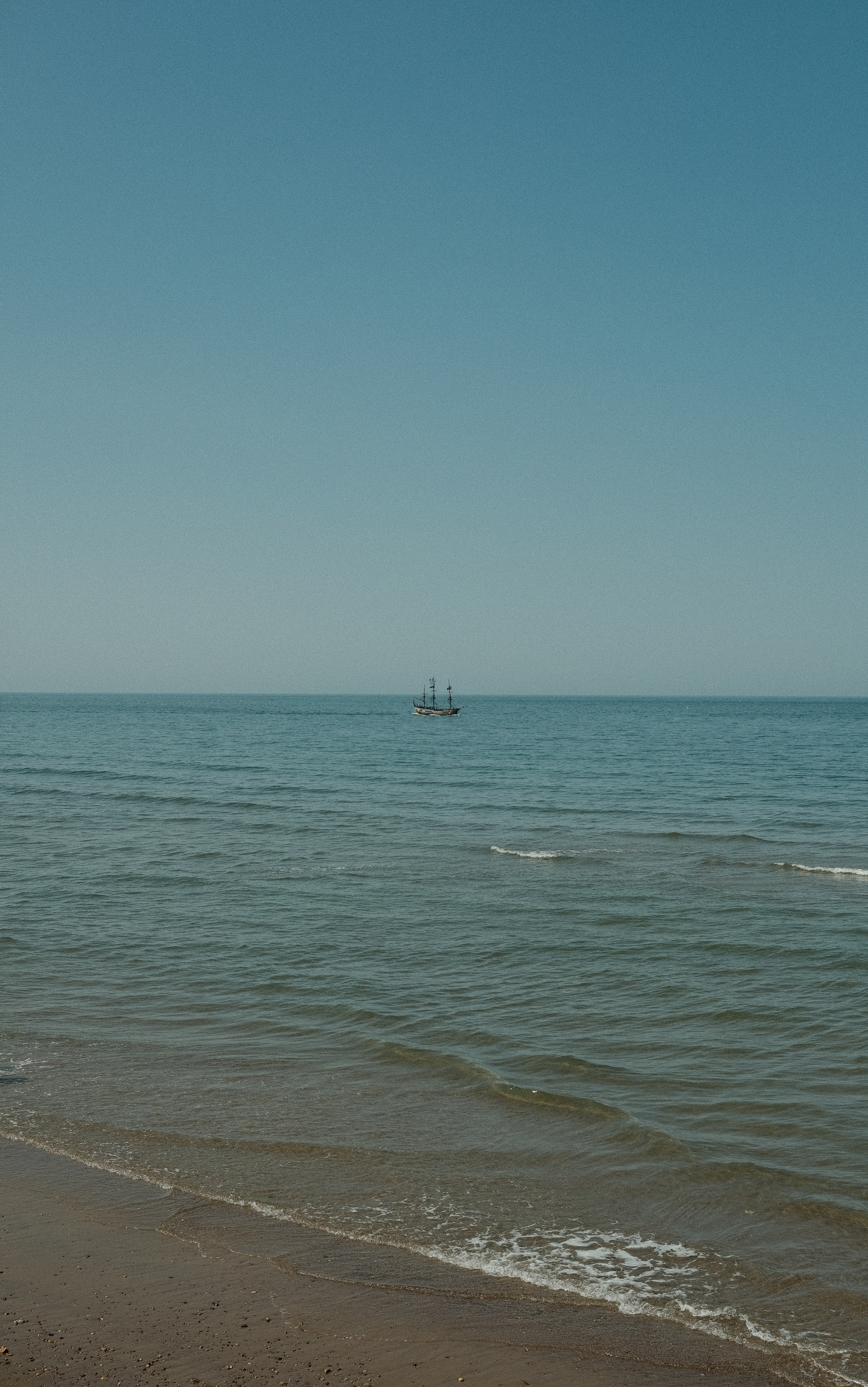 shot on - fujifilm xe4