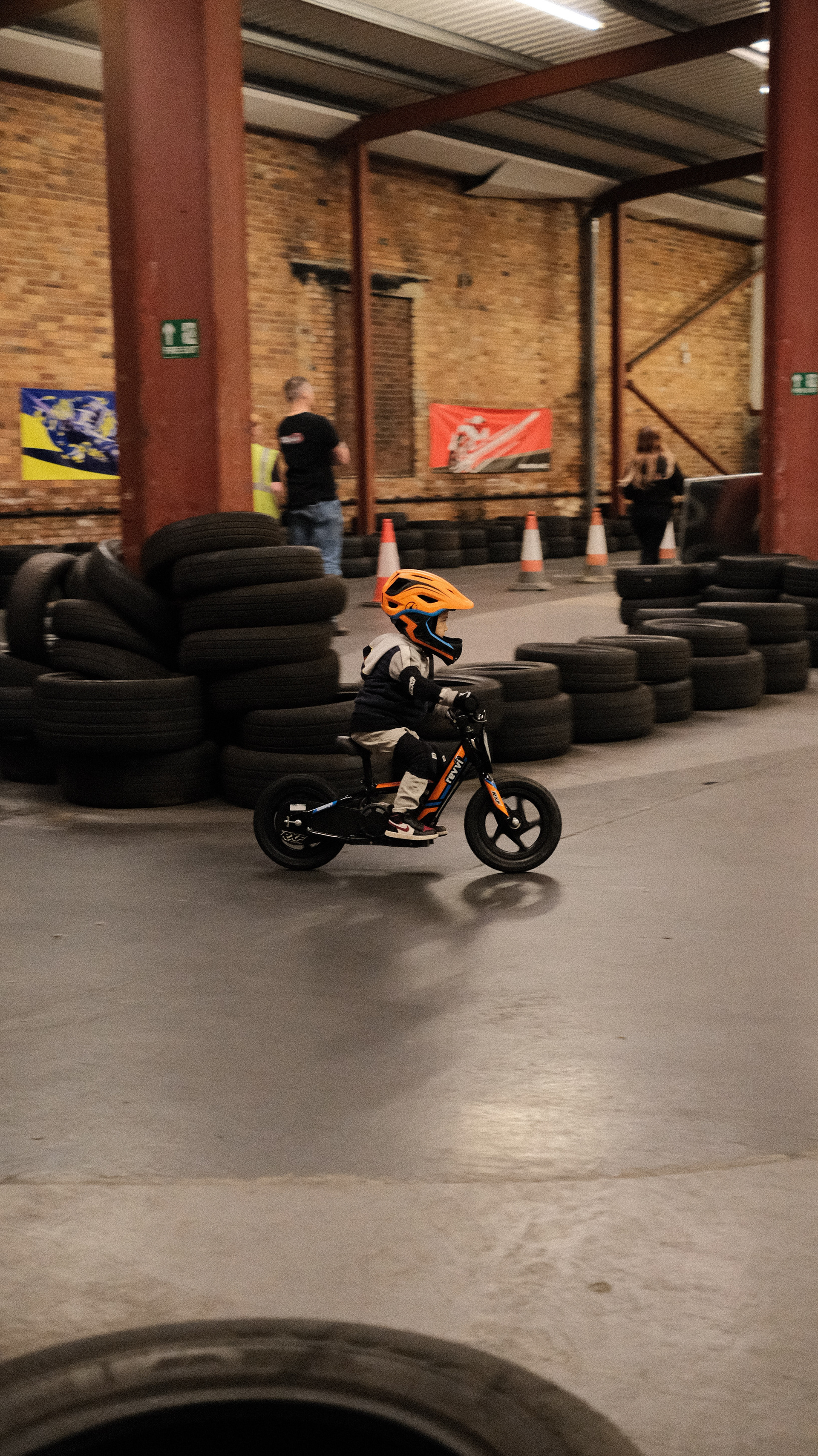 shot on - fujifilm xe4