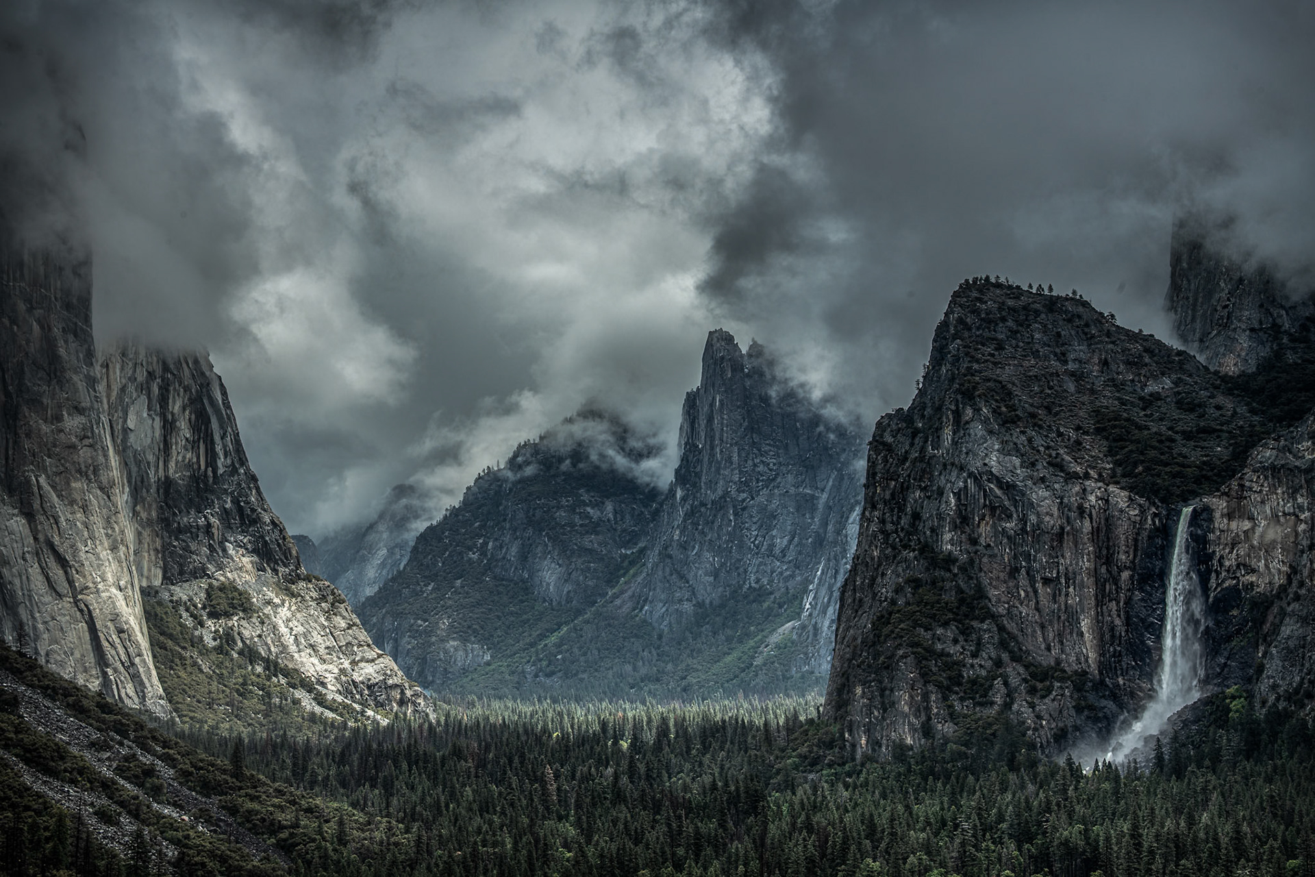 Yosemite, USA 2019 RPS London Region Members Print Exhibition