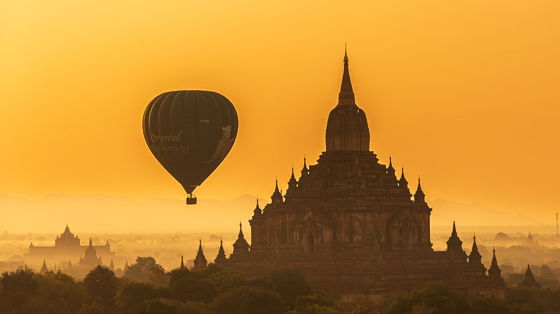 Myanmar Temples in Bagan at Sunset 2014