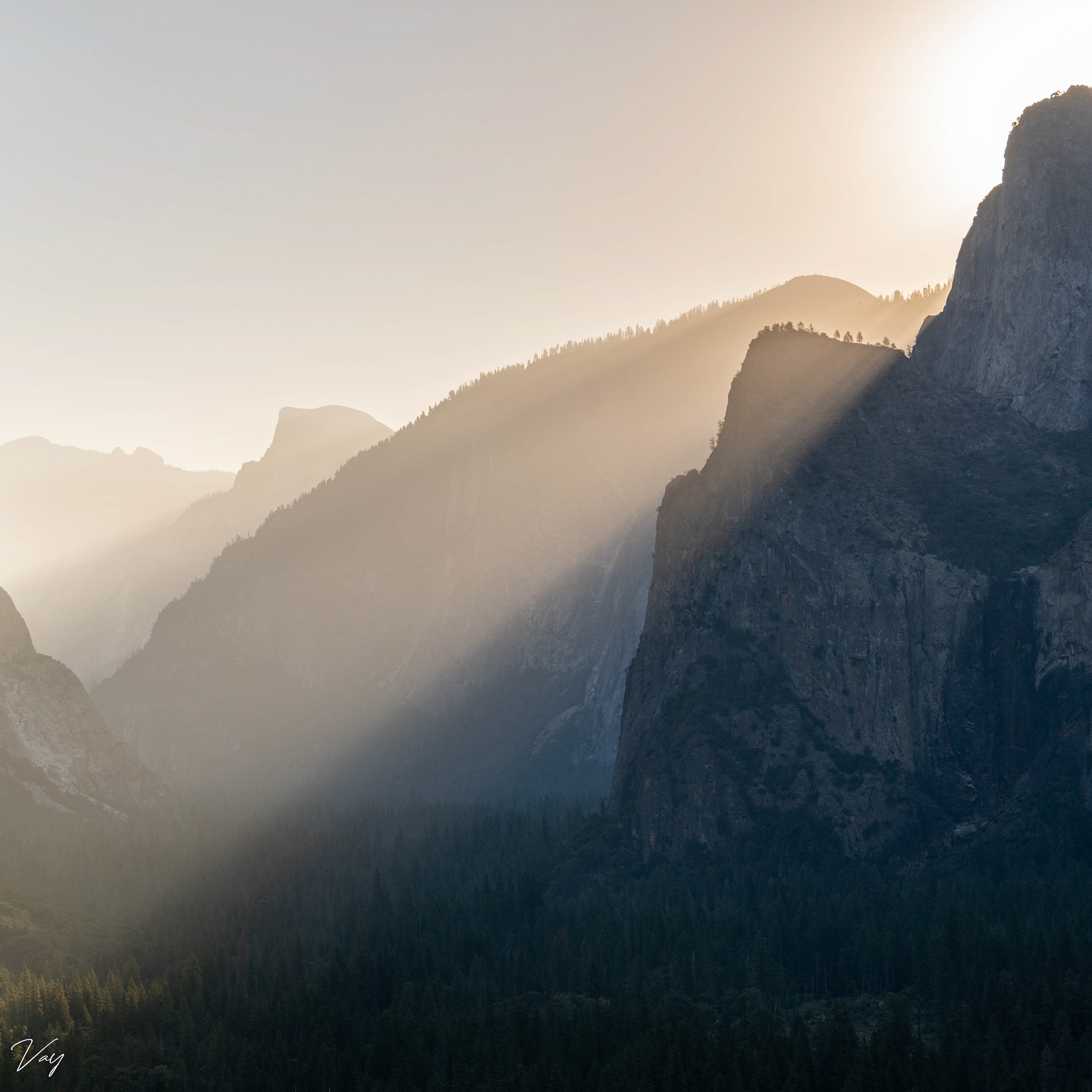 Sunrise at Tunnel View 4
