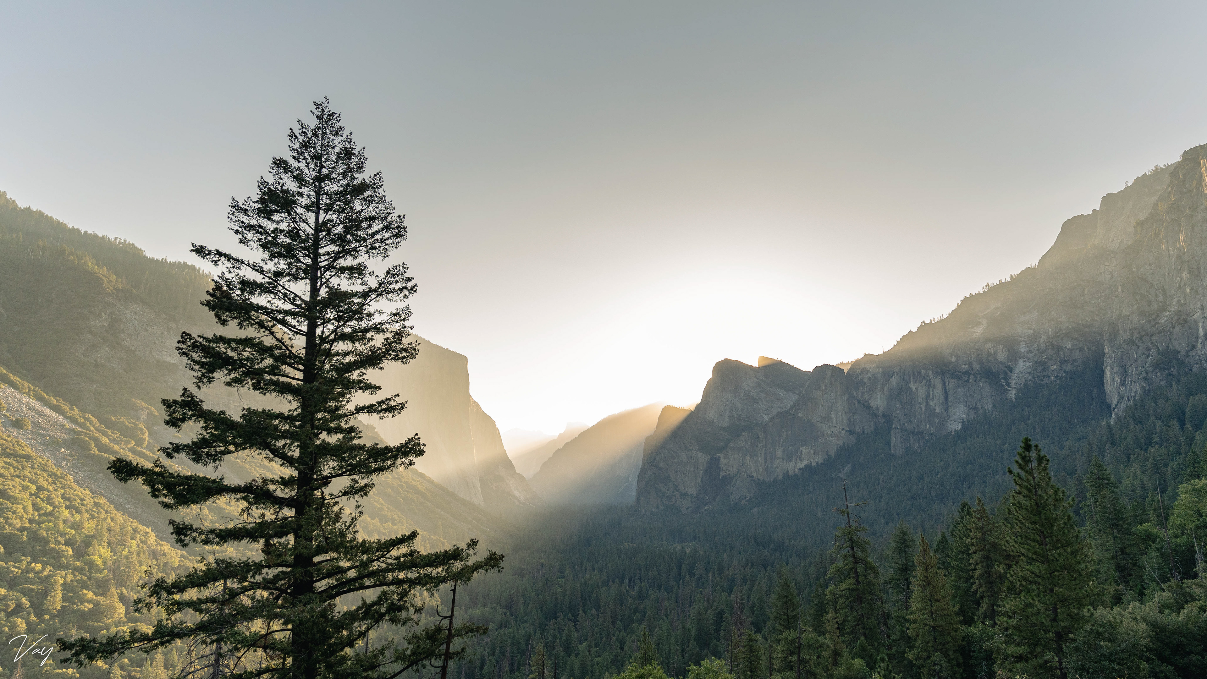 Sunrise at Tunnel View