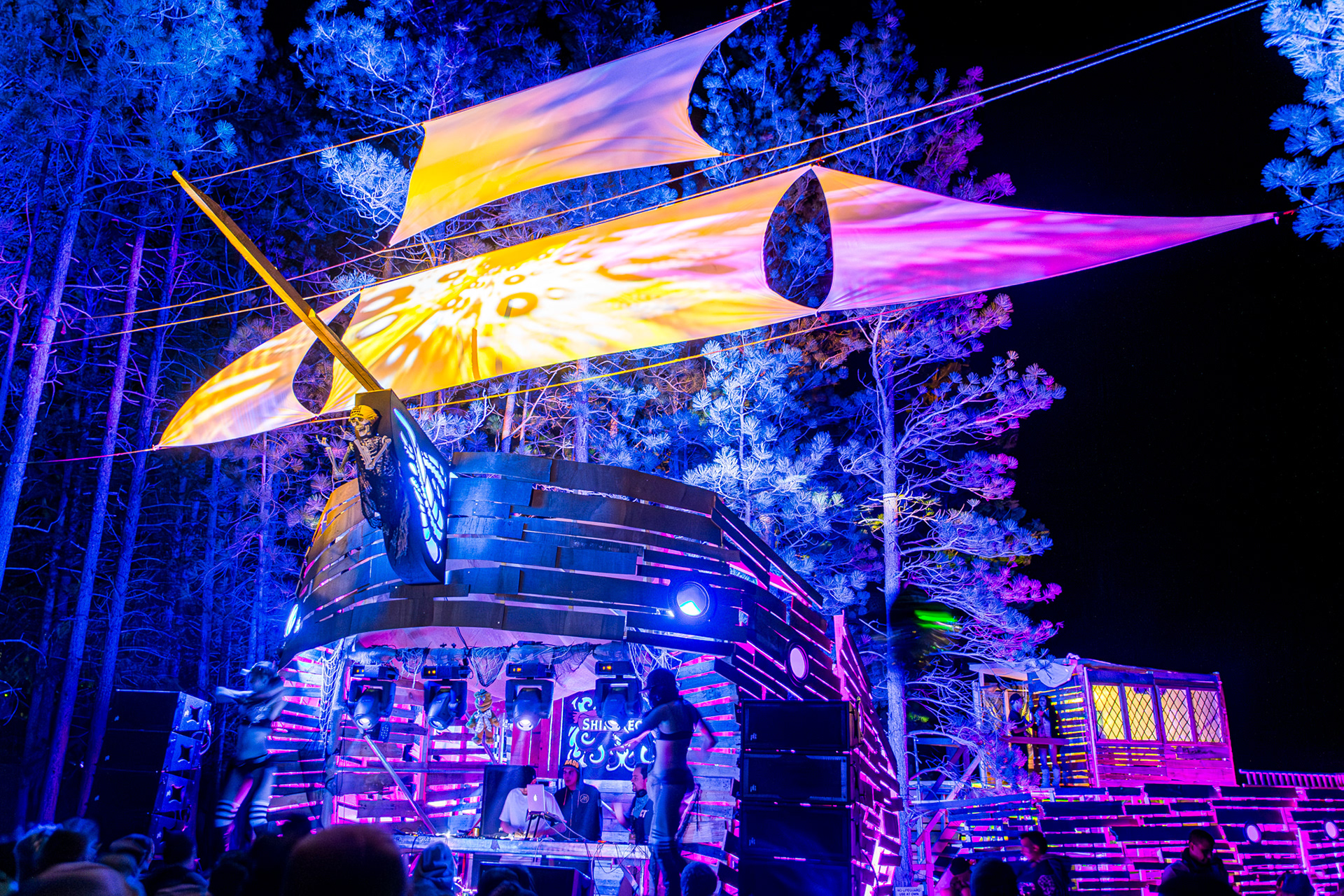 Shipwrecked | FozzyFest