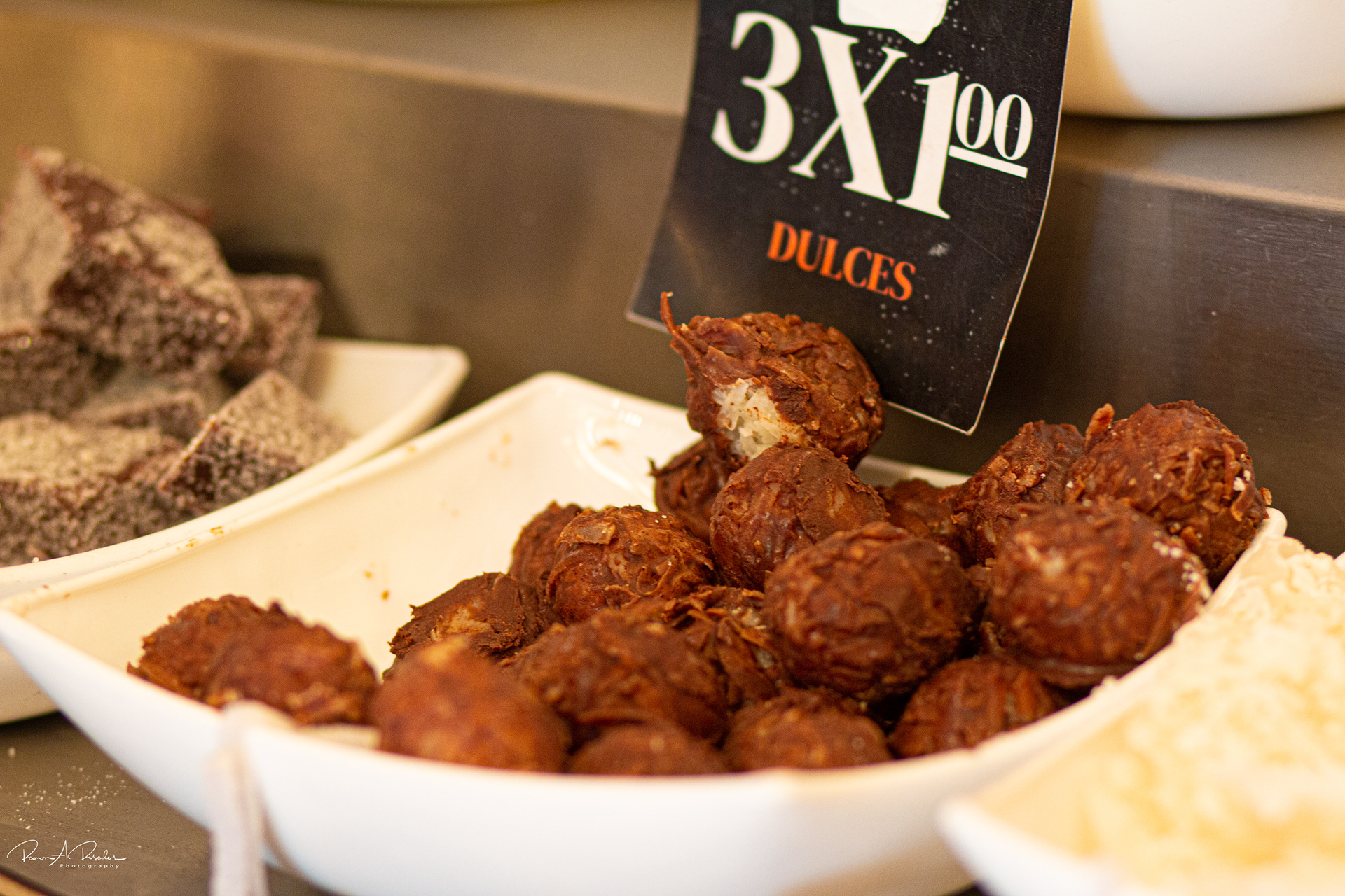 Ecuadorian traditional sweets - Cocada de chocolate