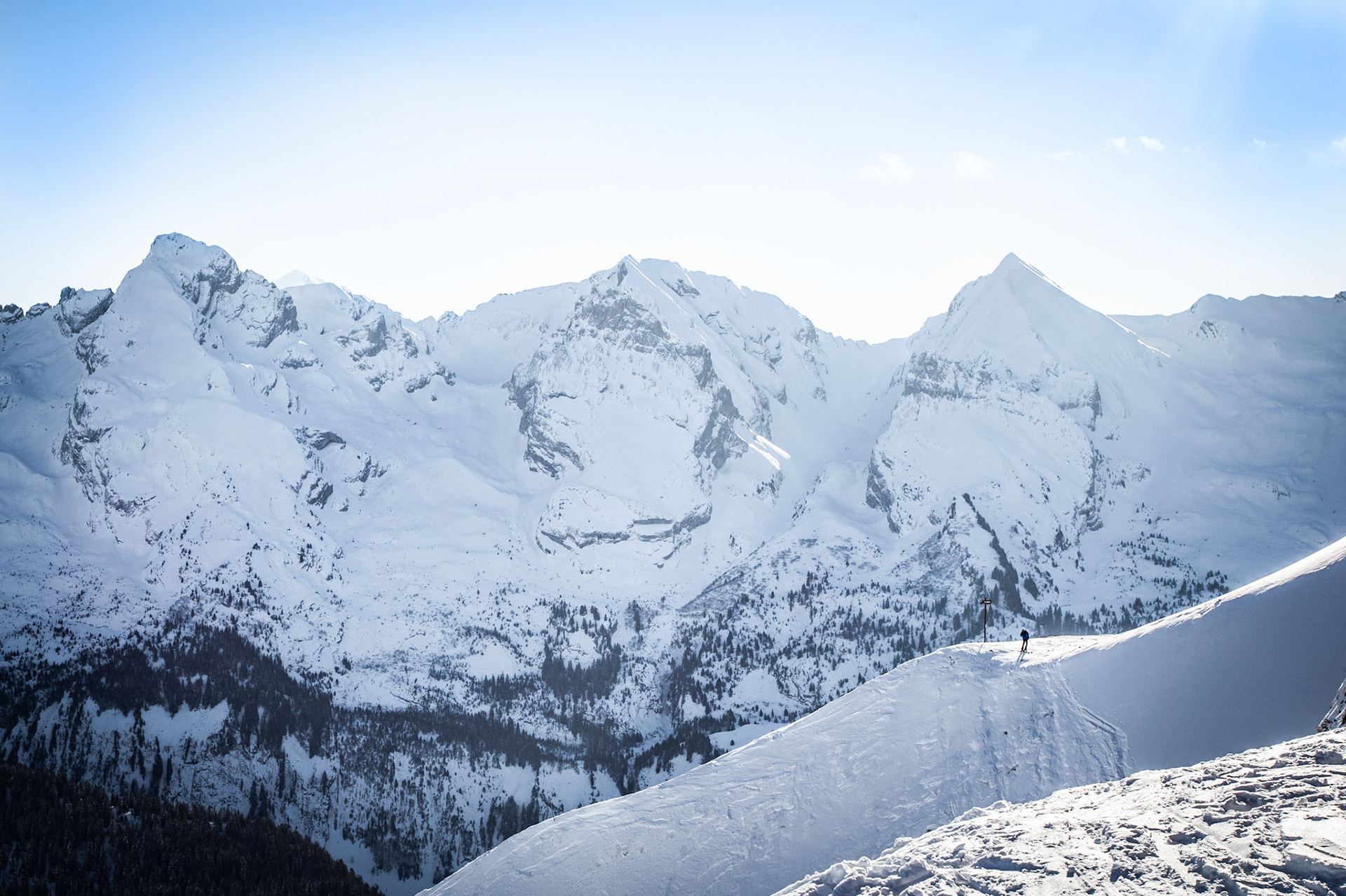 Aravis Glow