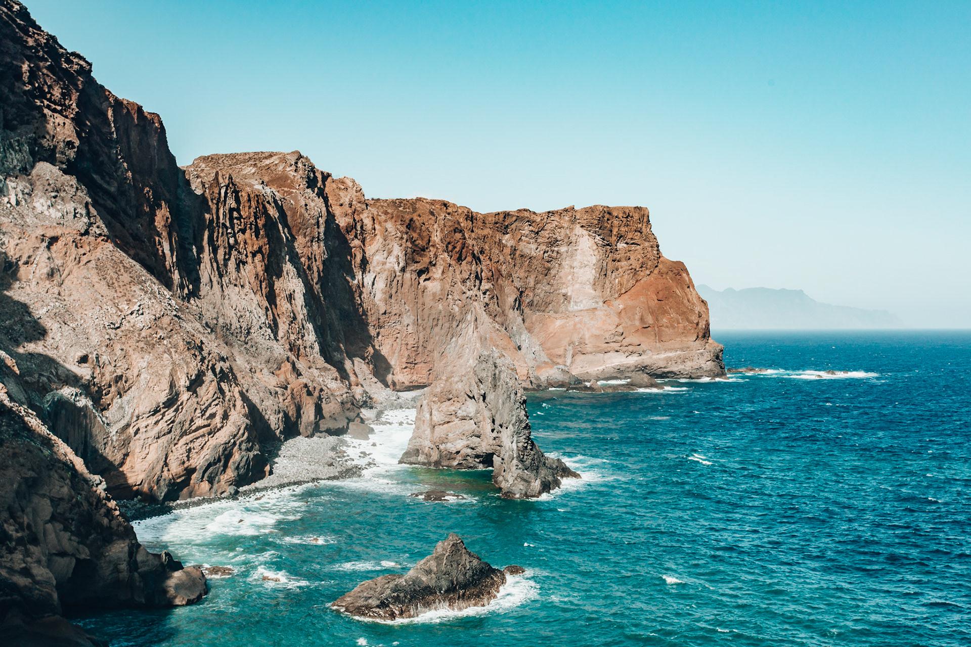 Mad Cliffs