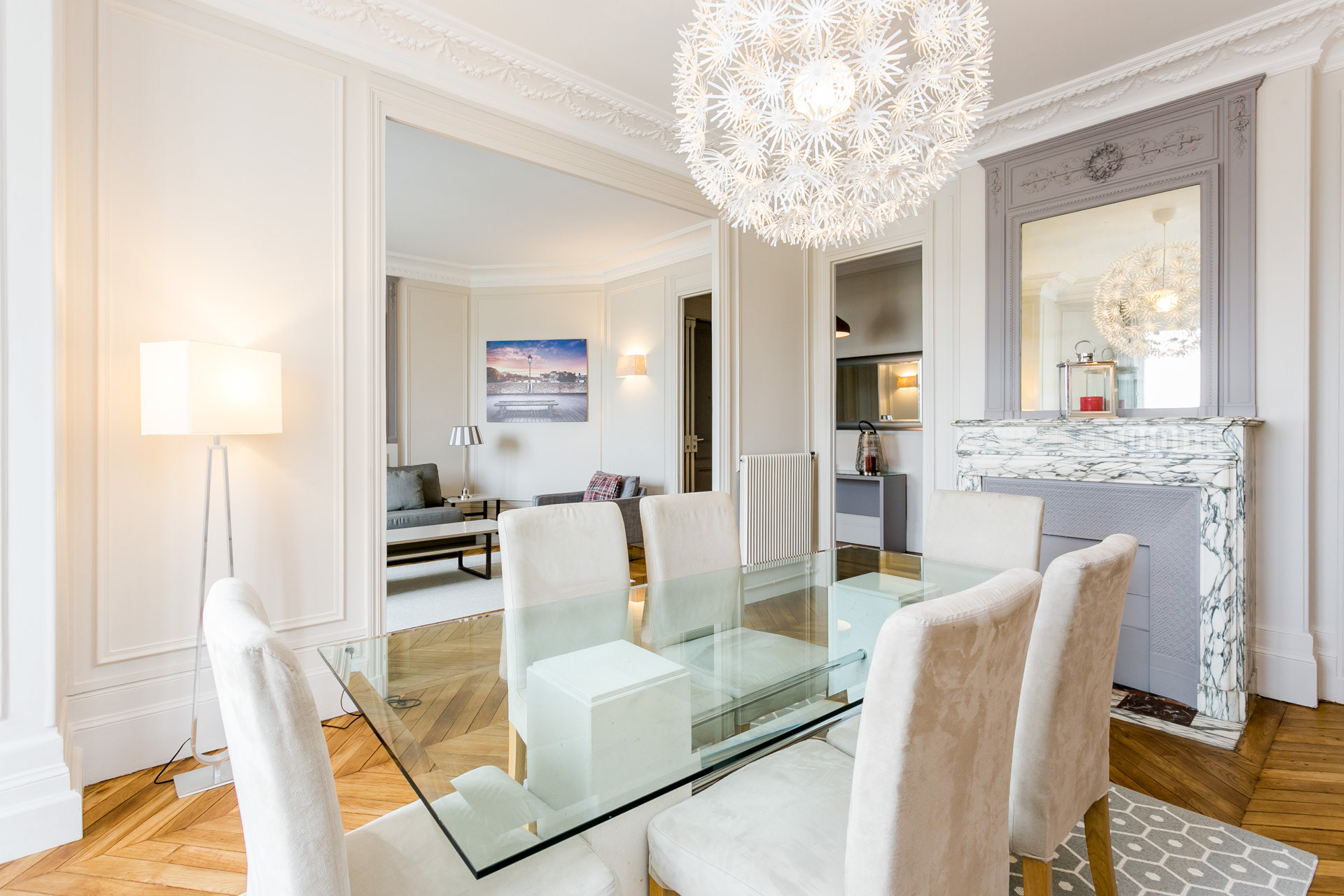 Salle à manger appart-hotel