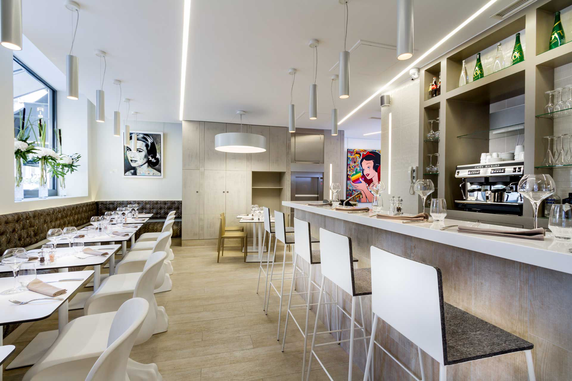 Cwhite restaurant