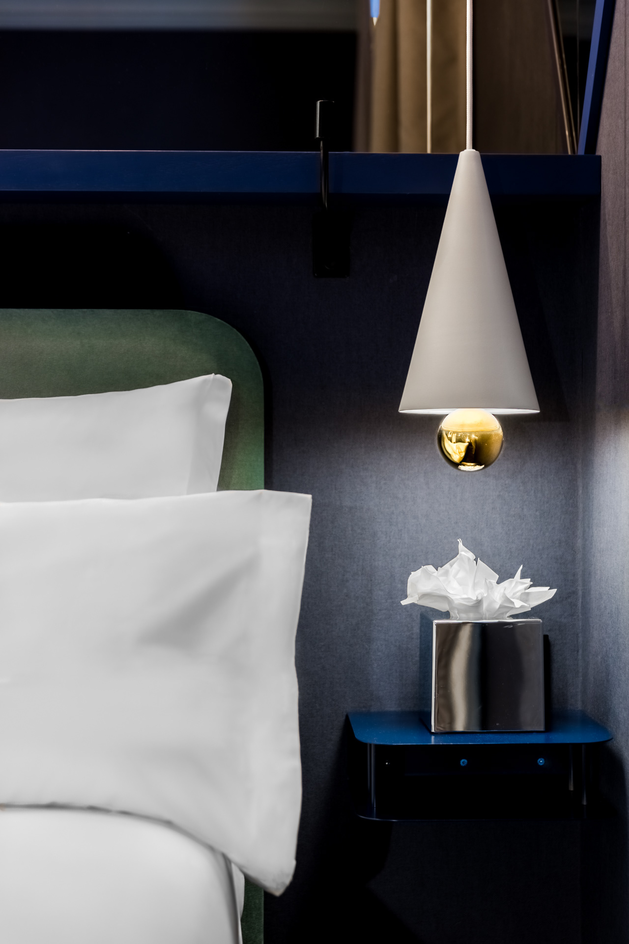 detail lamp