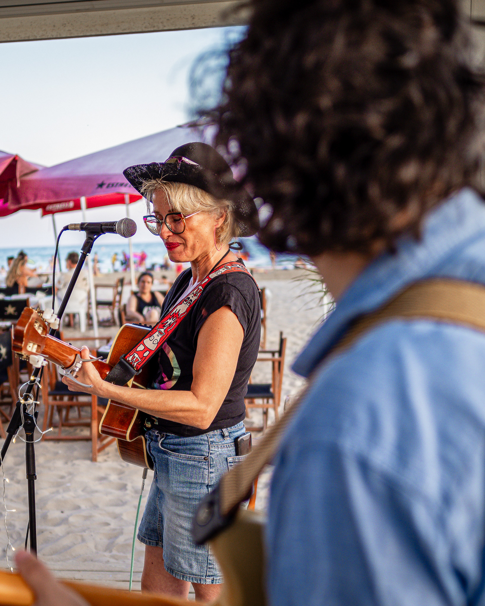 SONIA LINARES EN CHIRINGUITO IBIZA