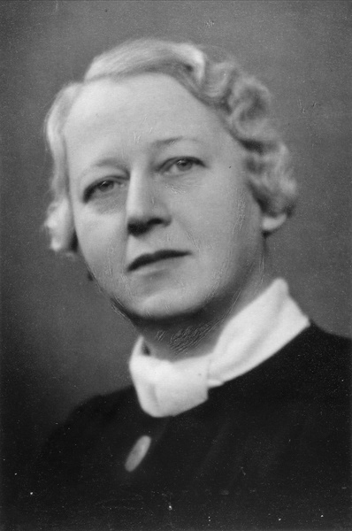 Pauline Hall