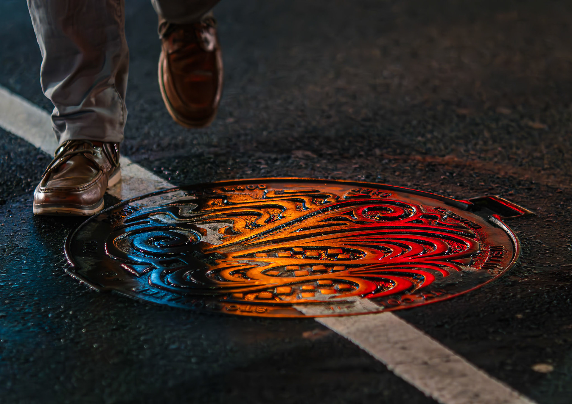 Manhole on crossing between Cuba and Vivienne Street