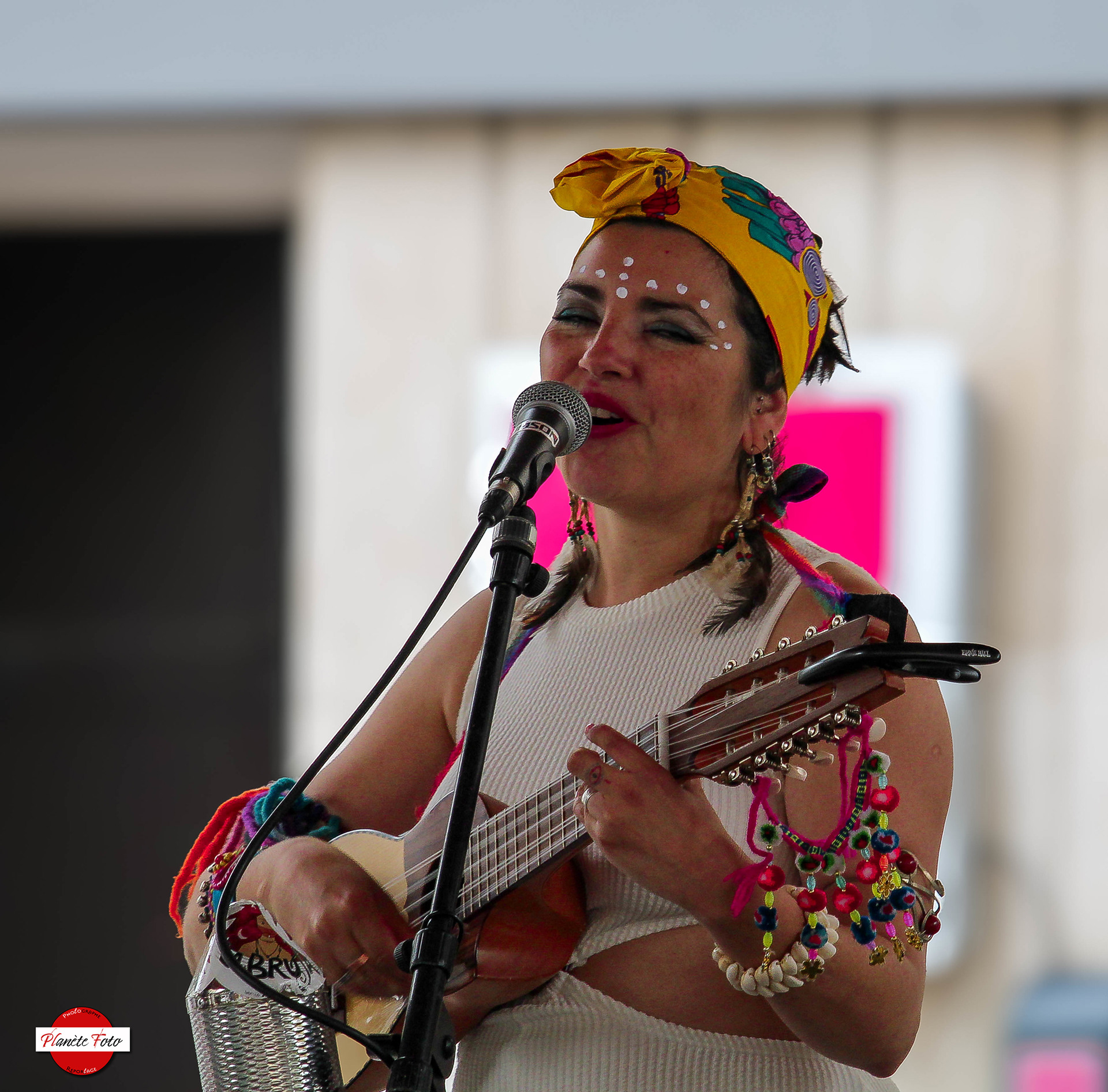 LA BRUJA
