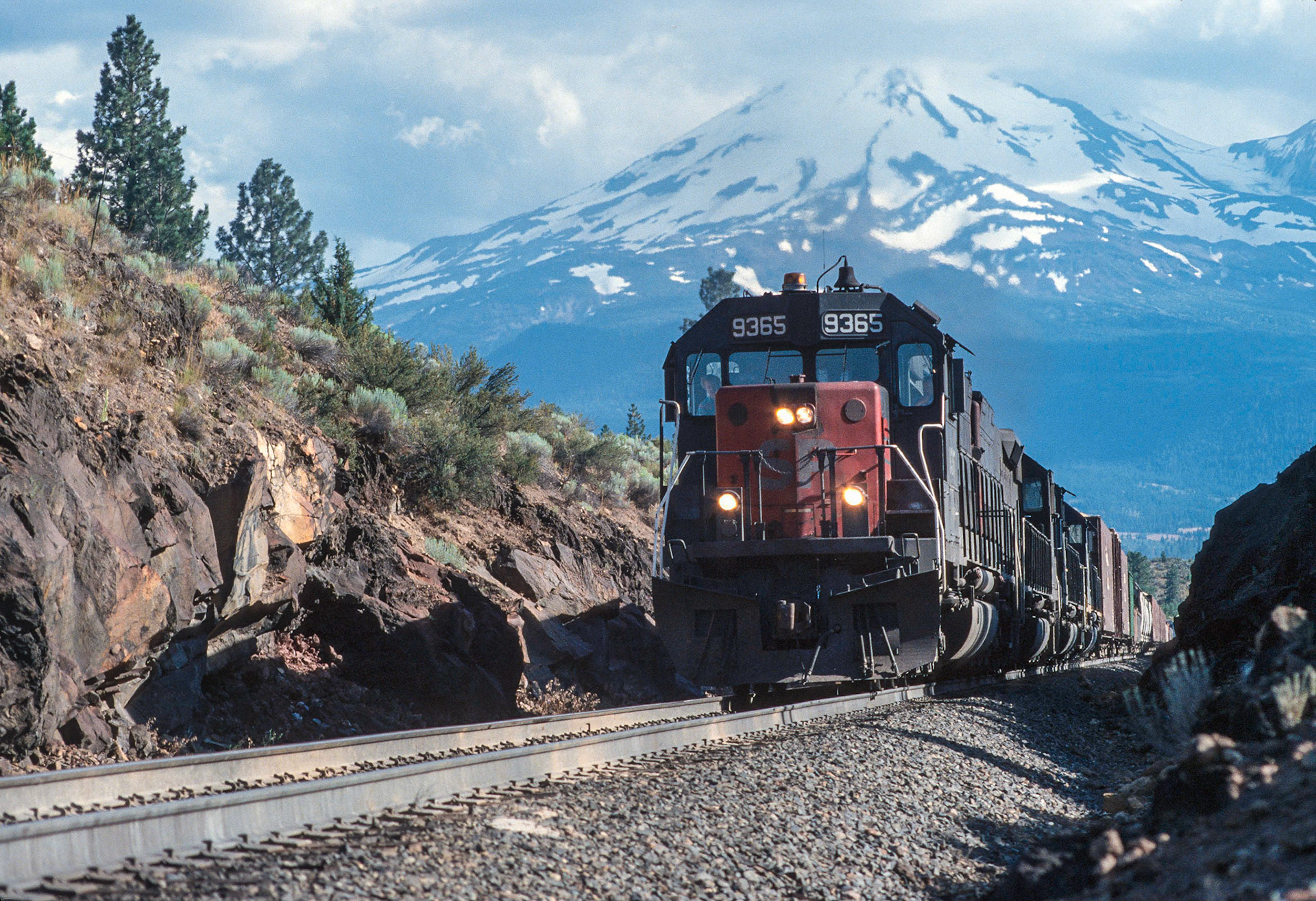 Southern Pacific RR, Black Butte District, Shasta Line, Cougar (Deer Mountain Road), 8/13/1993 e/b from Black Butte, 5:20pm
