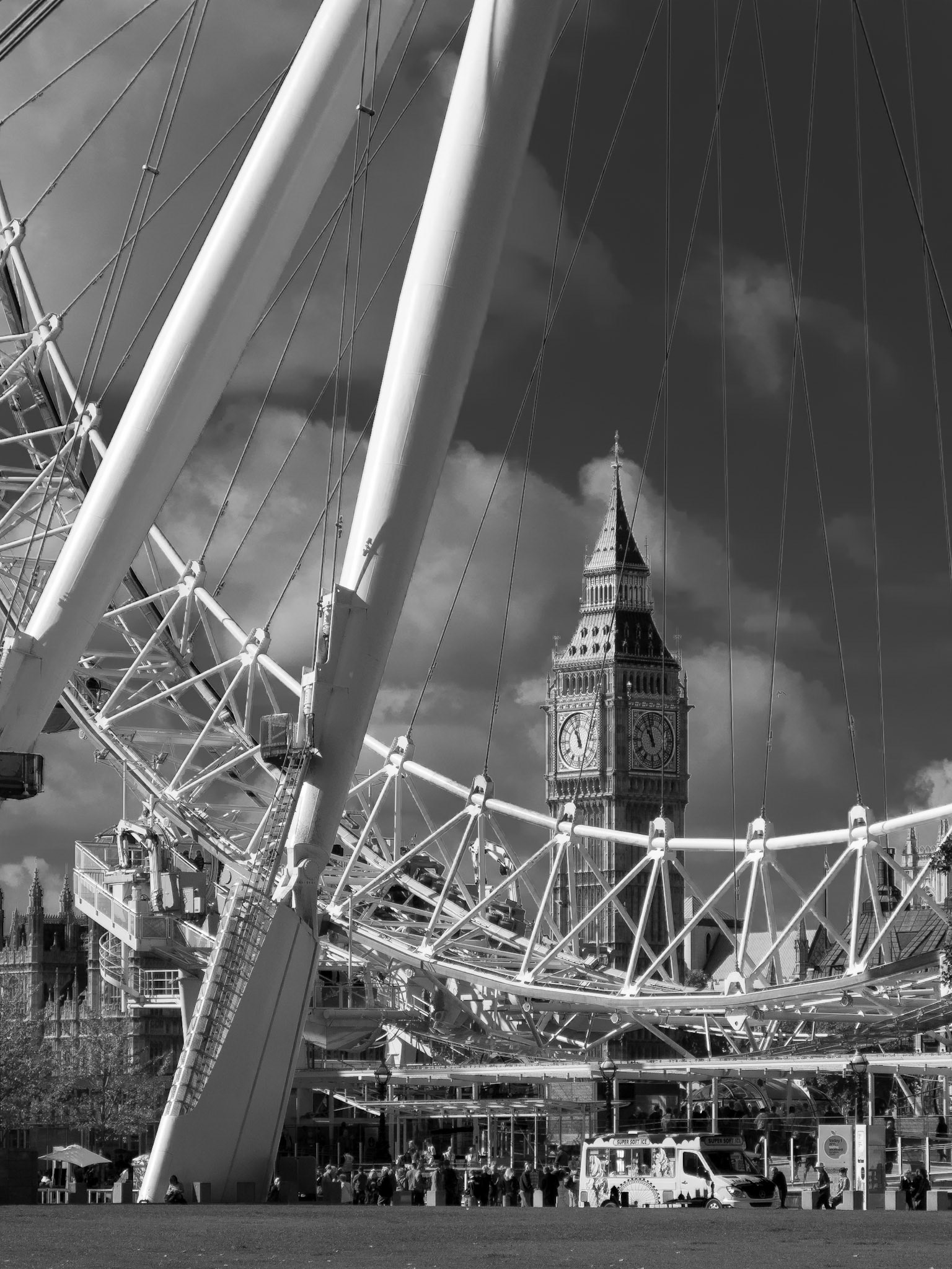 Big Ben Framed by London Eye, 2011