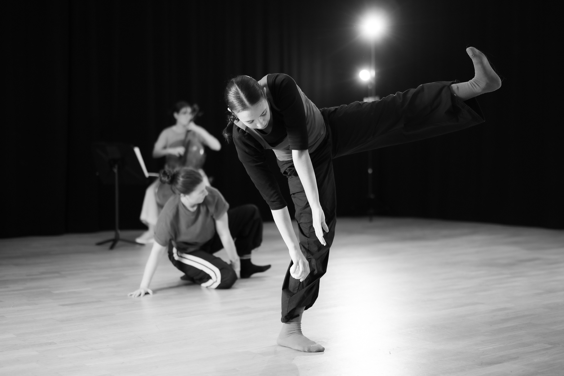 Photograph of dancer at workshop